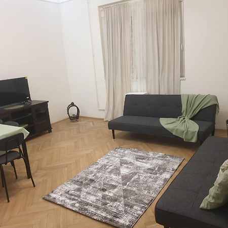 M&Ns Lägenhet Budapest Exteriör bild