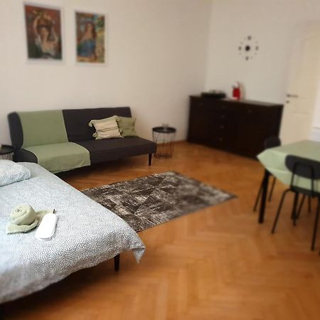 M&Ns Lägenhet Budapest Exteriör bild