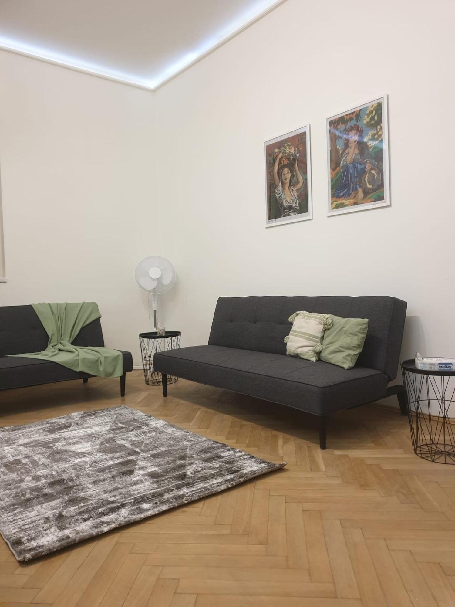 M&Ns Lägenhet Budapest Exteriör bild